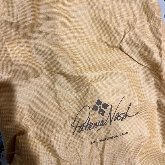 PATRICIA NASH LEATHER TRAVEL PURSE - Picture 6 of 6